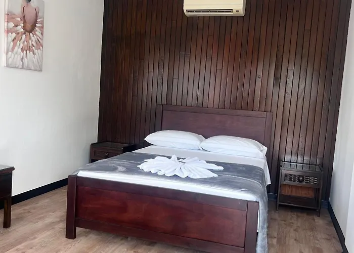 Naralit Hotel Tilaran
